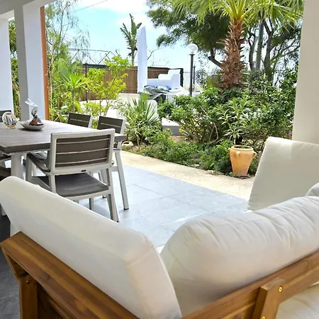 The House On The Seashore Villa *
