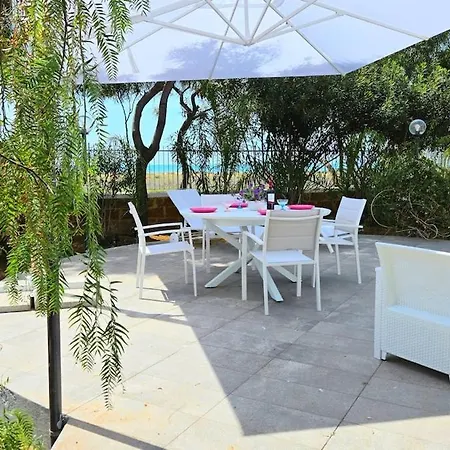 The House On The Seashore Villa *